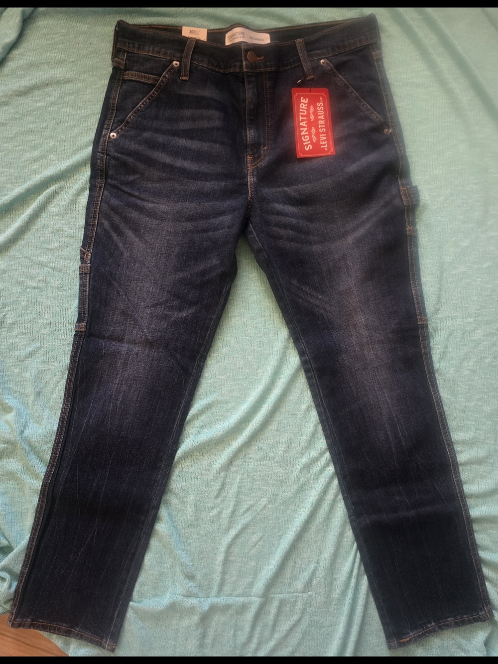 Signature Levi's Men’s Dark Blue Jeans